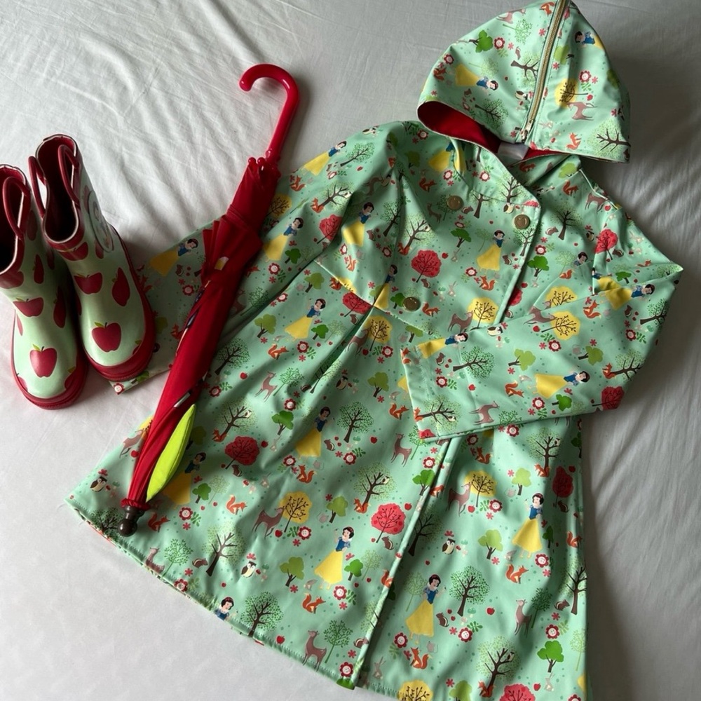Snow White Disney Rain Coat boots and umbrella